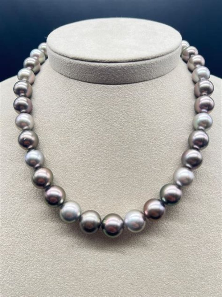 Are cultured pearl necklaces real?