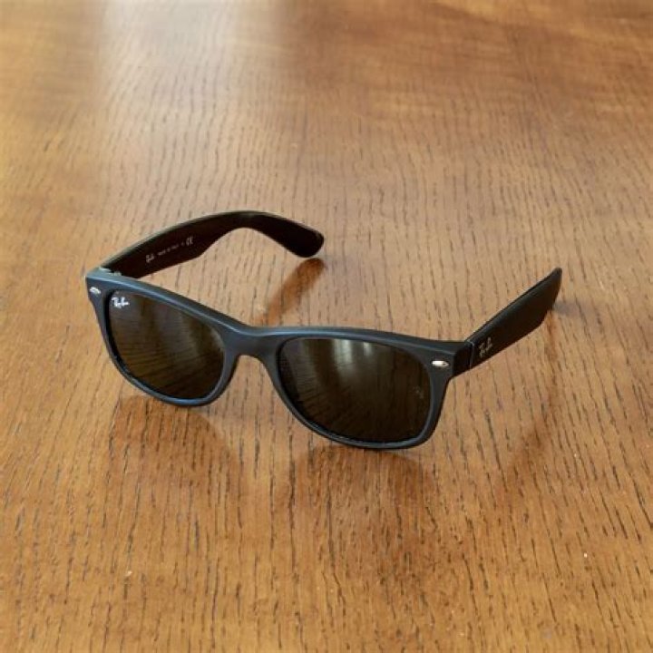 Are polarized Ray Bans better?