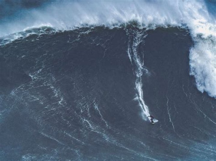 Did Garrett McNamara ride a 100ft wave?