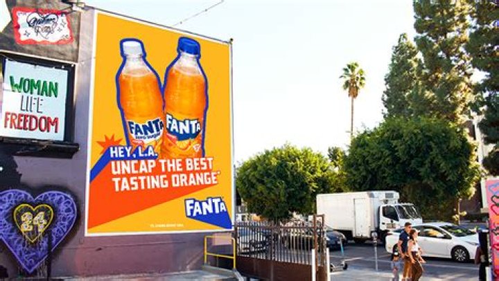 Do they still make muralo paint?