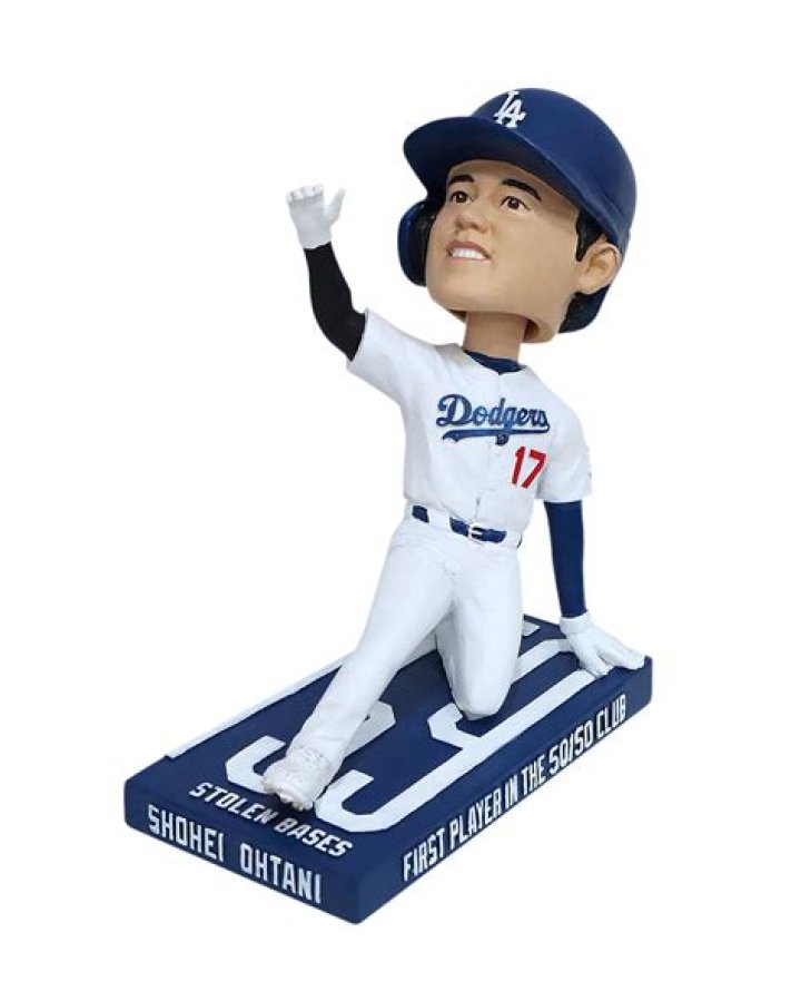 How many bobbleheads do the Dodgers give out?