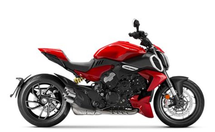 How much HP does 1000cc injectors add?