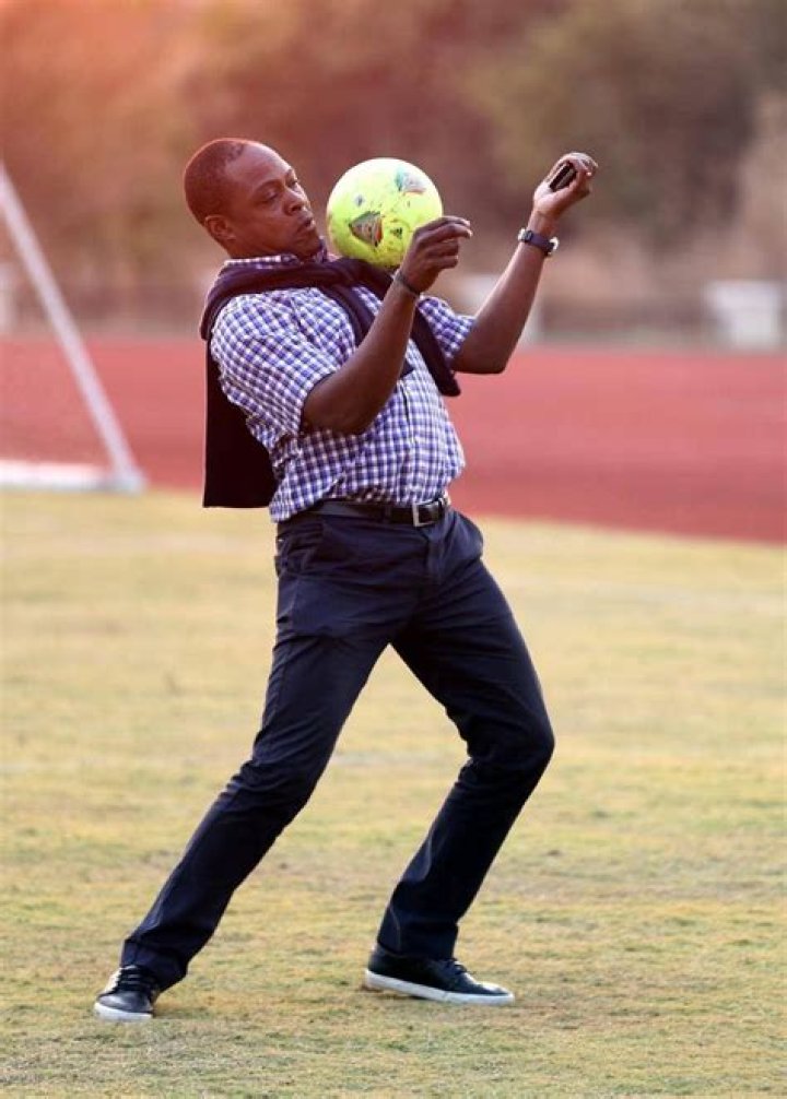 Is Kalusha Bwalya married?