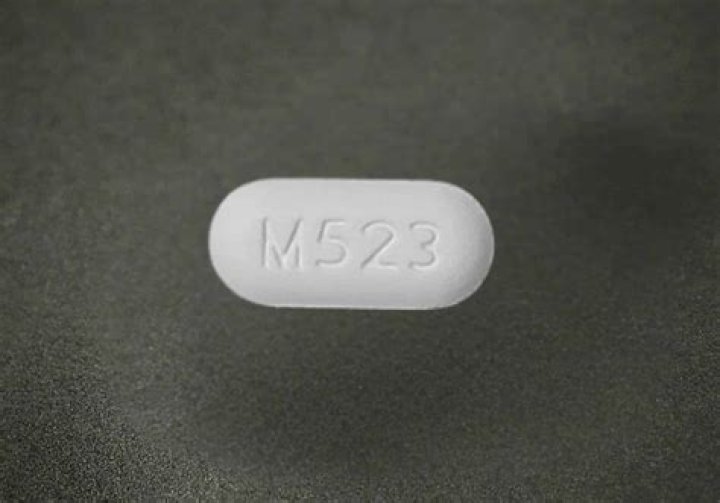 What Pill is white with 25 on it?