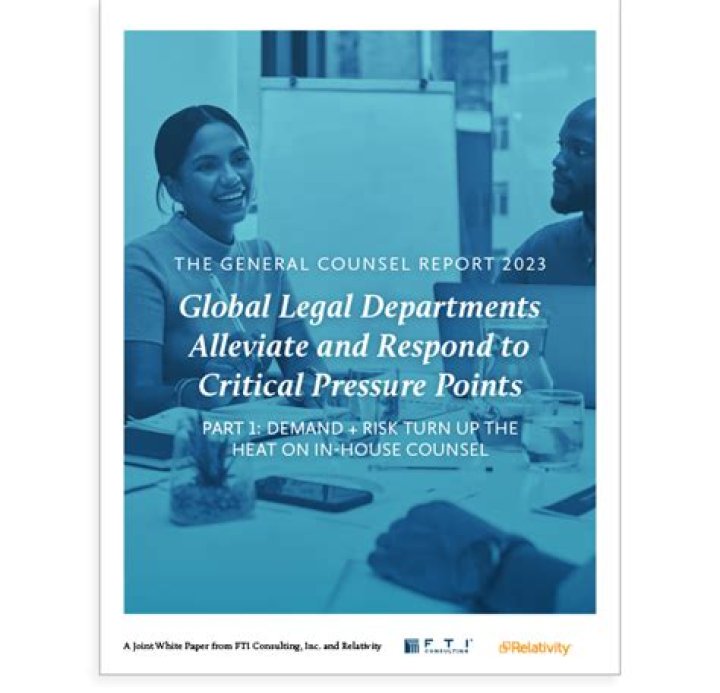 Who should a general counsel report to?